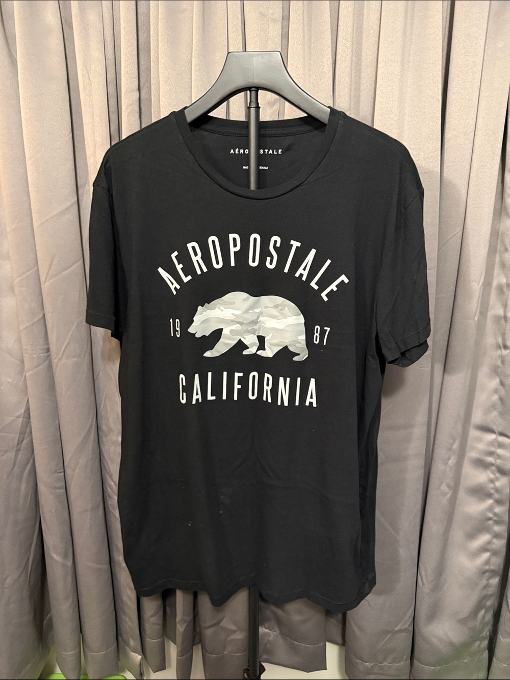 Aeropostale Black California Bear Graphic Tee
